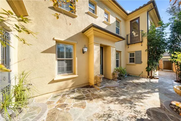 Irvine, CA 92618,34 Upperbend