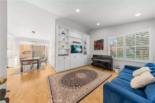 Irvine, CA 92606,37 Marsala