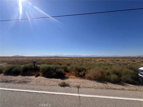 Lancaster, CA 93535,10541 East Avenue H