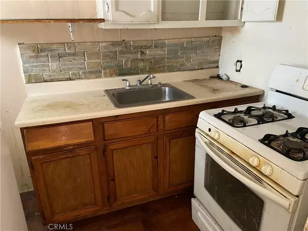 Compton, CA 90222,12106 S Willowbrook