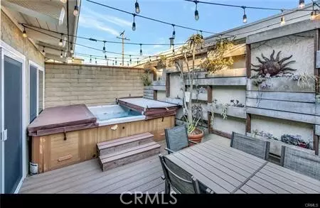 Huntington Beach, CA 92648,222 19th