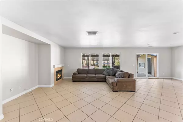 Lancaster, CA 93534,45327 Elm AVE
