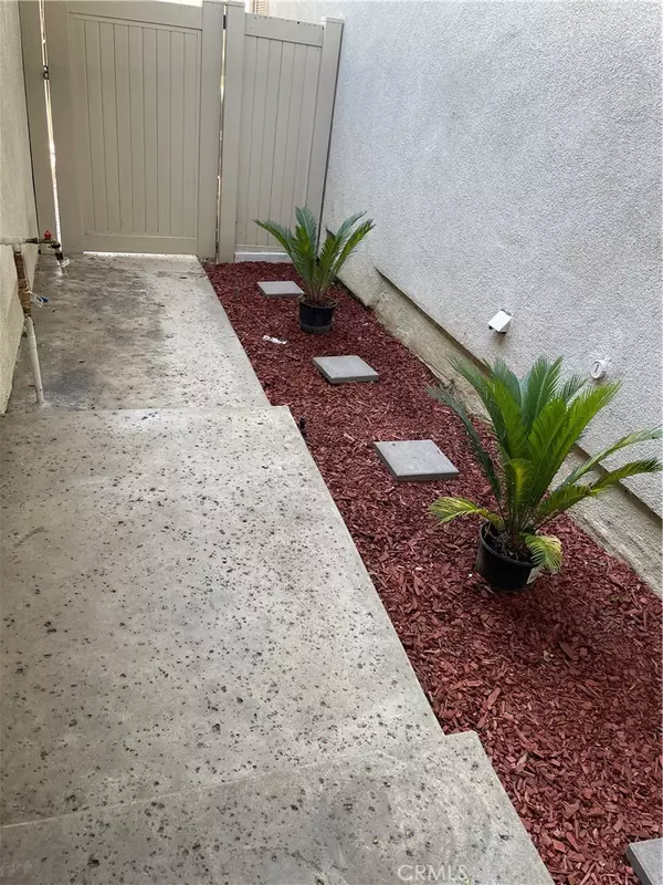 Ontario, CA 91762,960 Pinyon