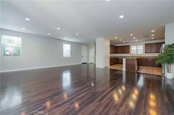 Ontario, CA 91764,2993 E Via Corvina