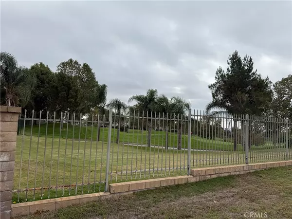 Fontana, CA 92336,16369 16369 Medinah