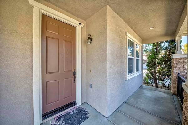 Fontana, CA 92336,15841 Snowy Peak LN