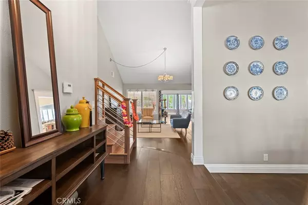 Fullerton, CA 92831,2073 Smokewood