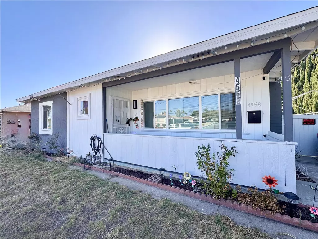 San Bernardino, CA 92407,4558 N Mountain View
