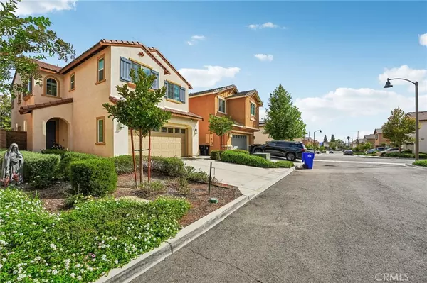 Fontana, CA 92336,7199 Crescendo LN