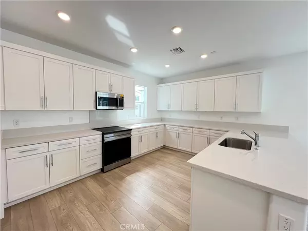 South El Monte, CA 91733,2539 Dorris ST