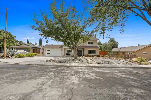 Claremont, CA 91711,872 Knox PL