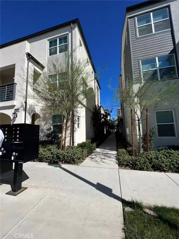 Ontario, CA 91762,4481 S GRANT PASEO
