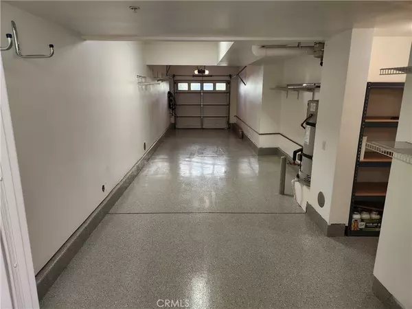 San Diego, CA 92108,8300 Station Village LN #2