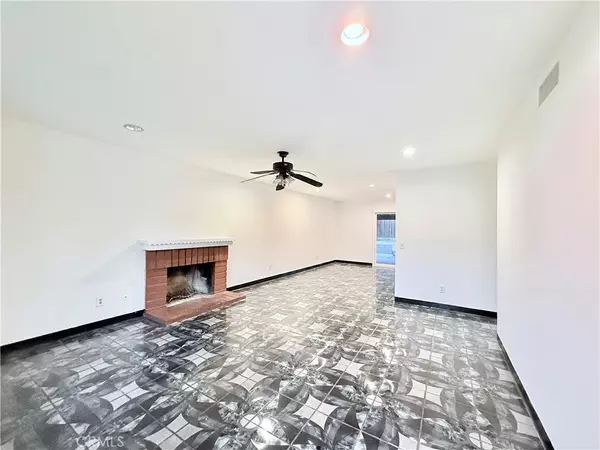 Ontario, CA 91761,2119 S Phoenix