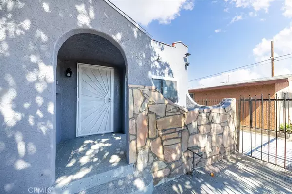 Los Angeles, CA 90044,719 W Century