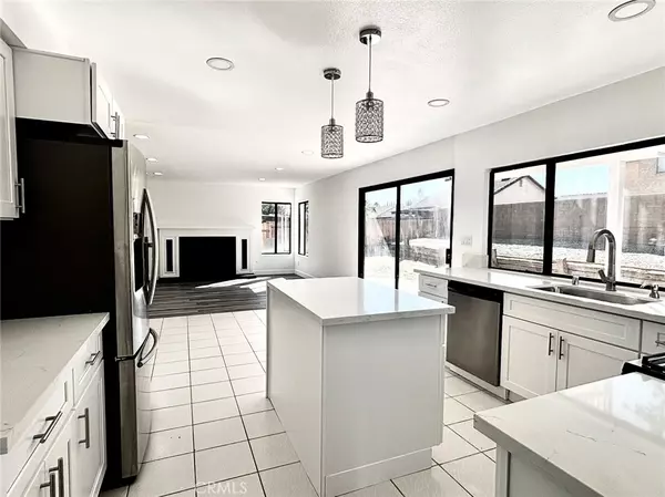 Victorville, CA 92392,14535 Owens River