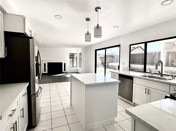 Victorville, CA 92392,14535 Owens River