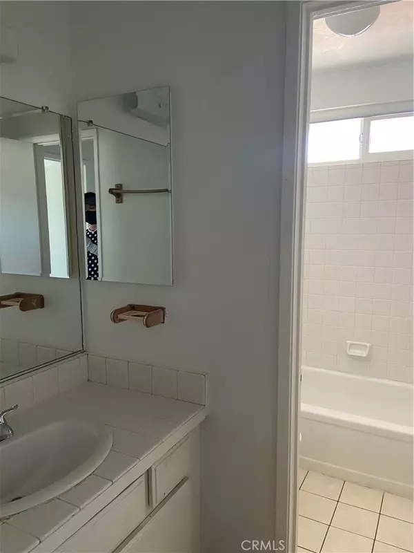 Placentia, CA 92831,3160 E Palm DR #54