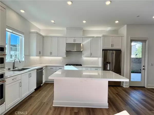 Irvine, CA 92618,101 Stockholm