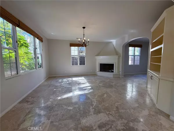 Irvine, CA 92620,28 Teak