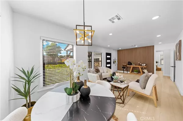 Lake Balboa, CA 91406,6714 Mclennan