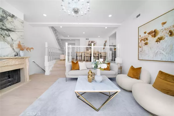 102 Intrepid, Newport Beach, CA 92663