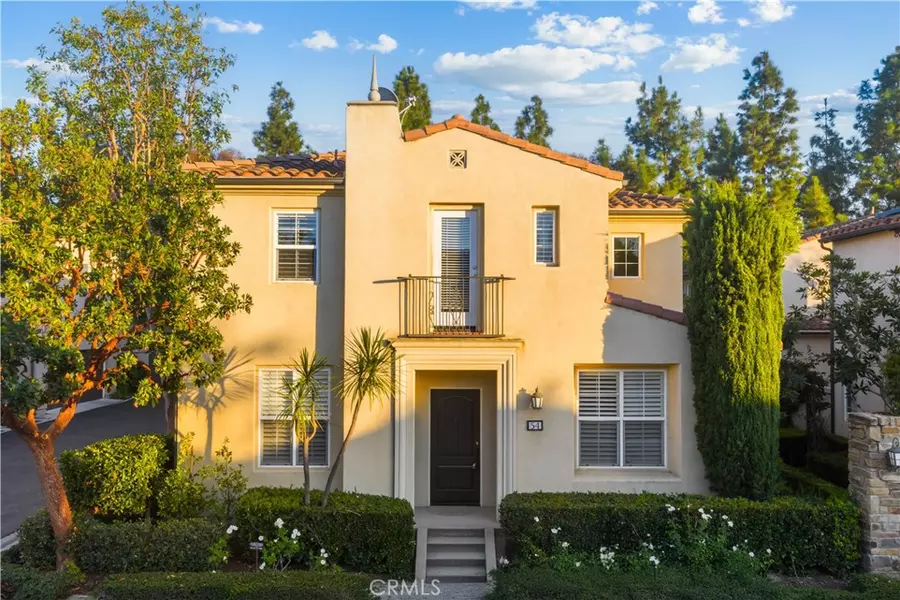 54 Night Bloom, Irvine, CA 92602