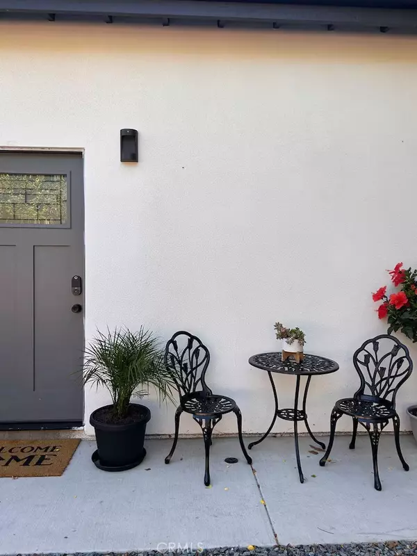 Claremont, CA 91711,311 W Green