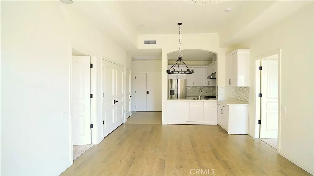 1598 Long Beach #407, Long Beach, CA 90813