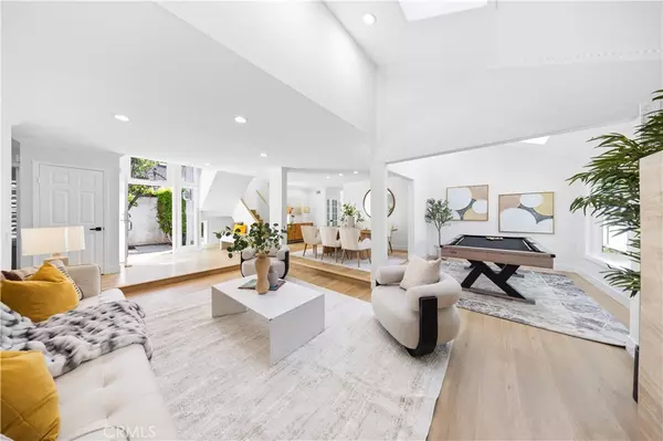 Irvine, CA 92604,12 Oakdale