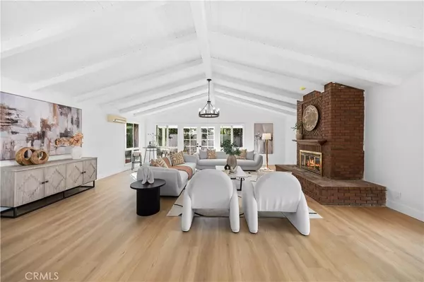 12 Oakdale, Irvine, CA 92604