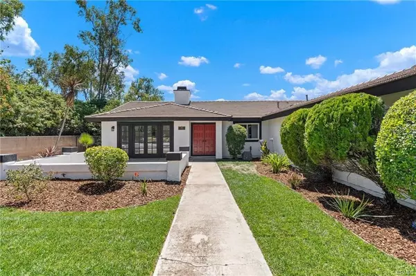 Claremont, CA 91711,426 E Holyoke