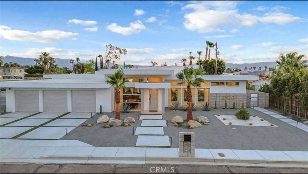 2100 E Sahara RD, Palm Springs, CA 92262