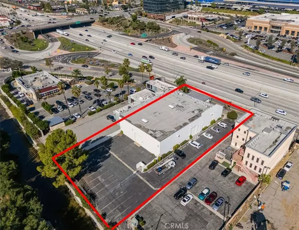 West Covina, CA 91791,3106 E Garvey S