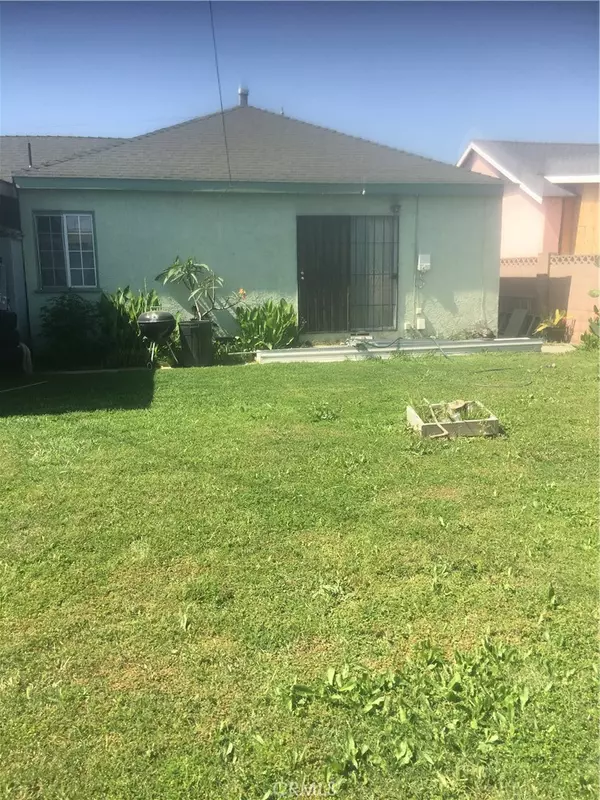 Carson, CA 90810,2524 E 218th PL