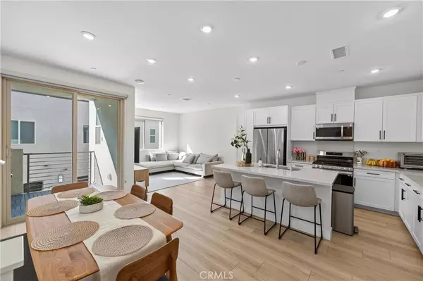 1572 Lima Way #6, Placentia, CA 92870