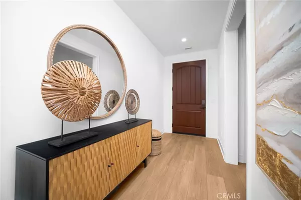 Irvine, CA 92620,111 Reflection