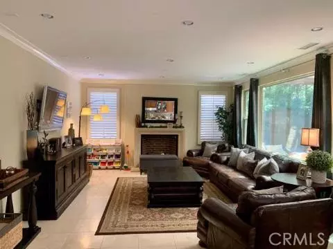 Irvine, CA 92620,74 Nassau