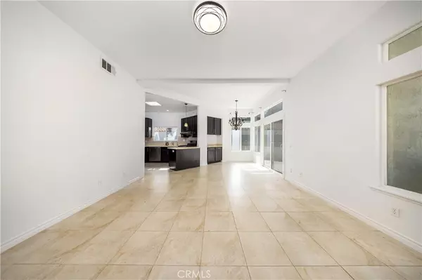 Pomona, CA 91766,17 Blackbird