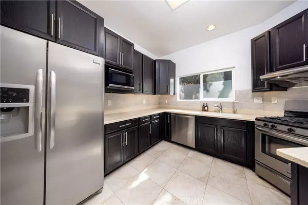 Pomona, CA 91766,17 Blackbird