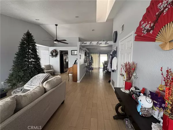 Highland, CA 92346,3072 Lynwood