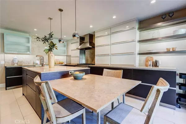 San Marino, CA 91108,1403 Pasqualito DR