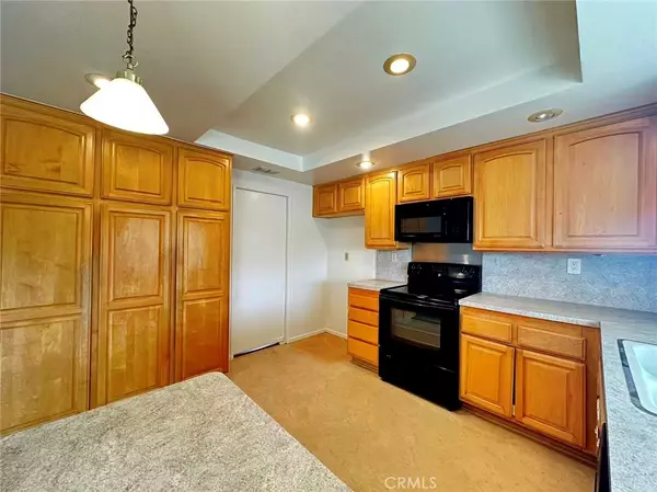 Diamond Bar, CA 91765,877 Golden Prados Dr