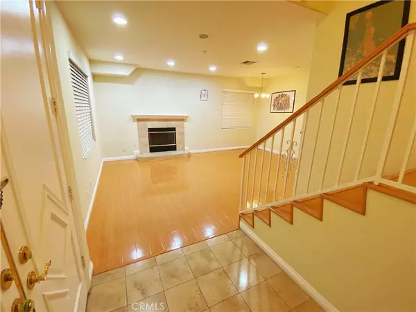 Alhambra, CA 91801,723 S. Sierra Vista #C