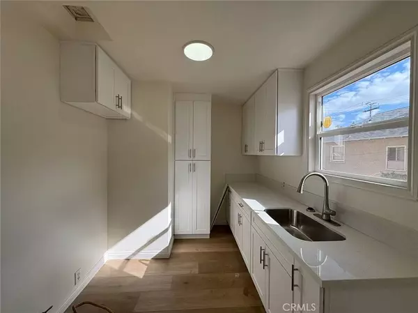 Fontana, CA 92335,8573 Bennett Ave #8575/8579