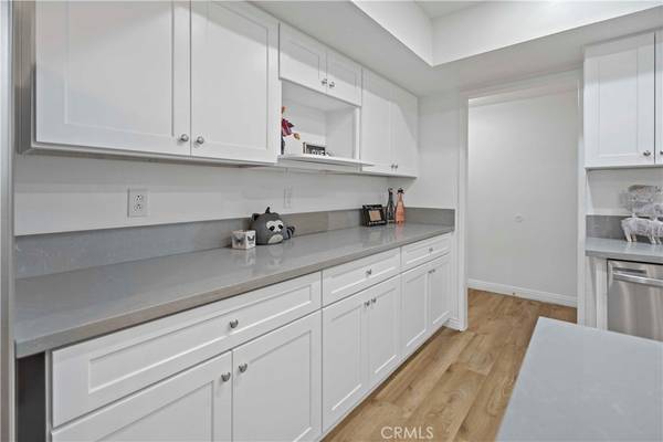 Walnut, CA 91789,20471 Flintgate DR