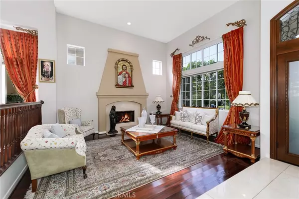 La Verne, CA 91750,5730 Glen Oaks