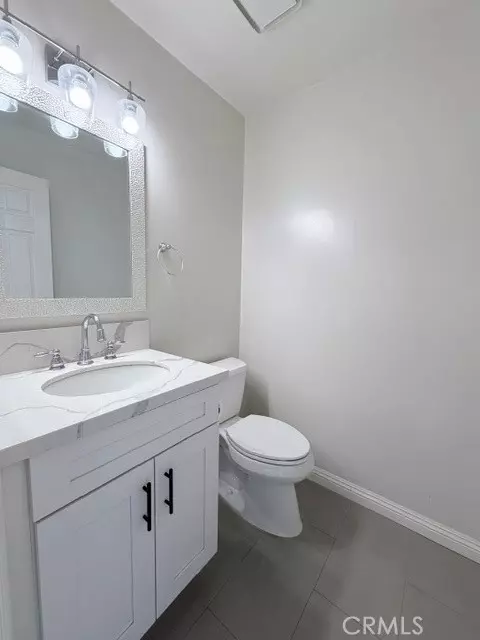 Diamond Bar, CA 91765,23064 Paseo De Terrado #2