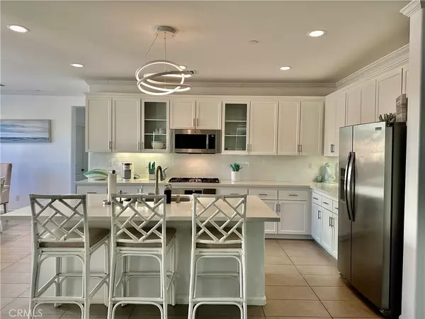 Lake Elsinore, CA 92532,24438 Parker DR