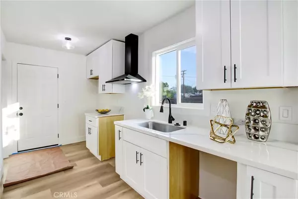 San Bernardino, CA 92407,4555 Acacia